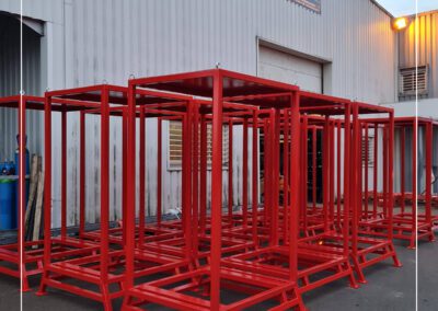 ouvrage metallique mecano soudé rouge metalinox