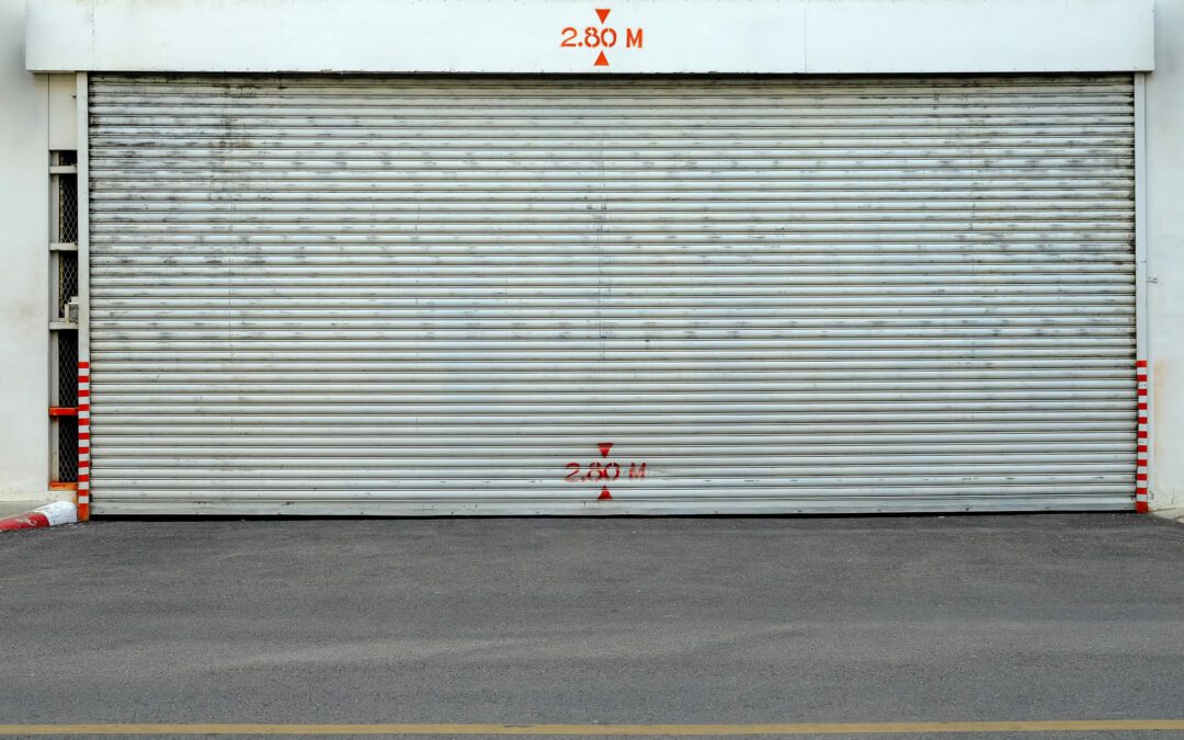Les avantages des portes de garage en métal sur mesure