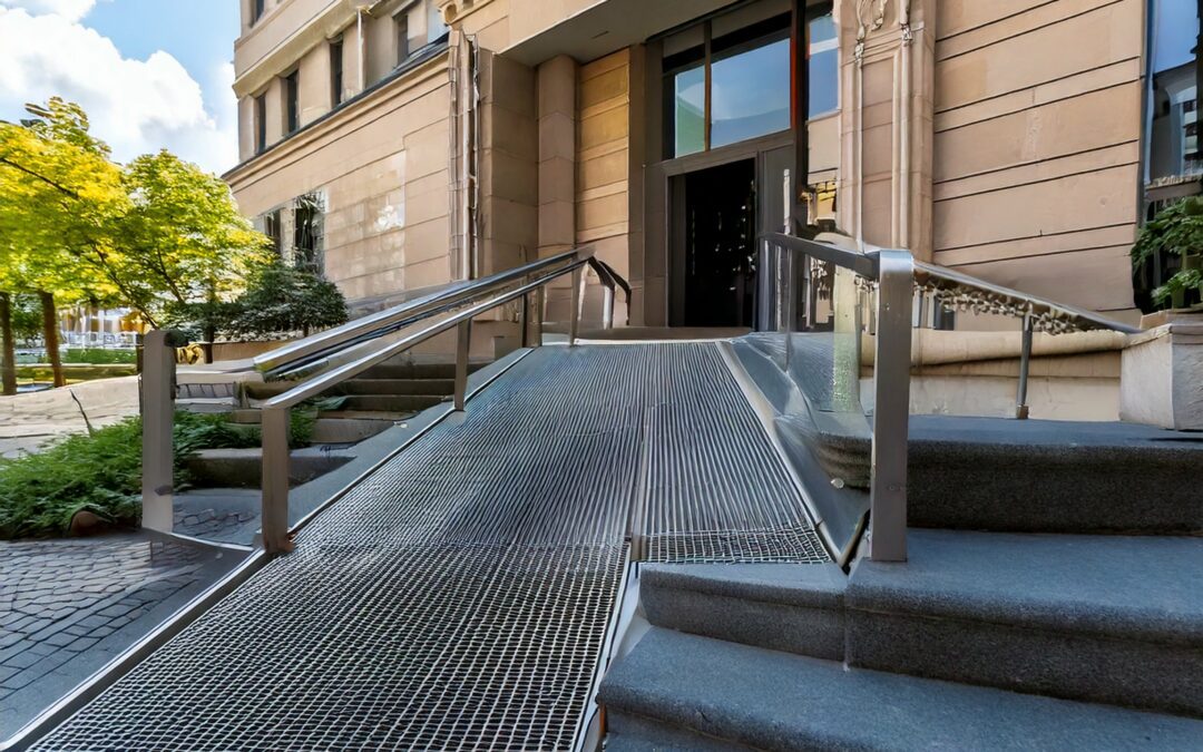 Rampe d&rsquo;accès sur mesure : pourquoi le métal est un atout stratégique pour les ERP